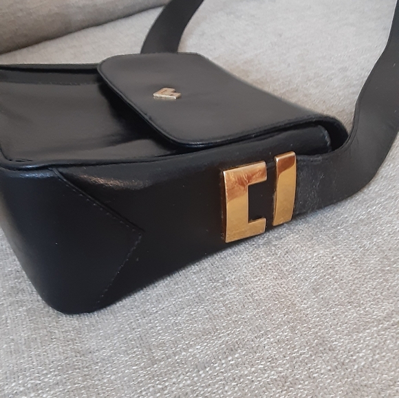 Mario Valentino Vintage black Leather Crossbody Bag - Picture 4 of 14